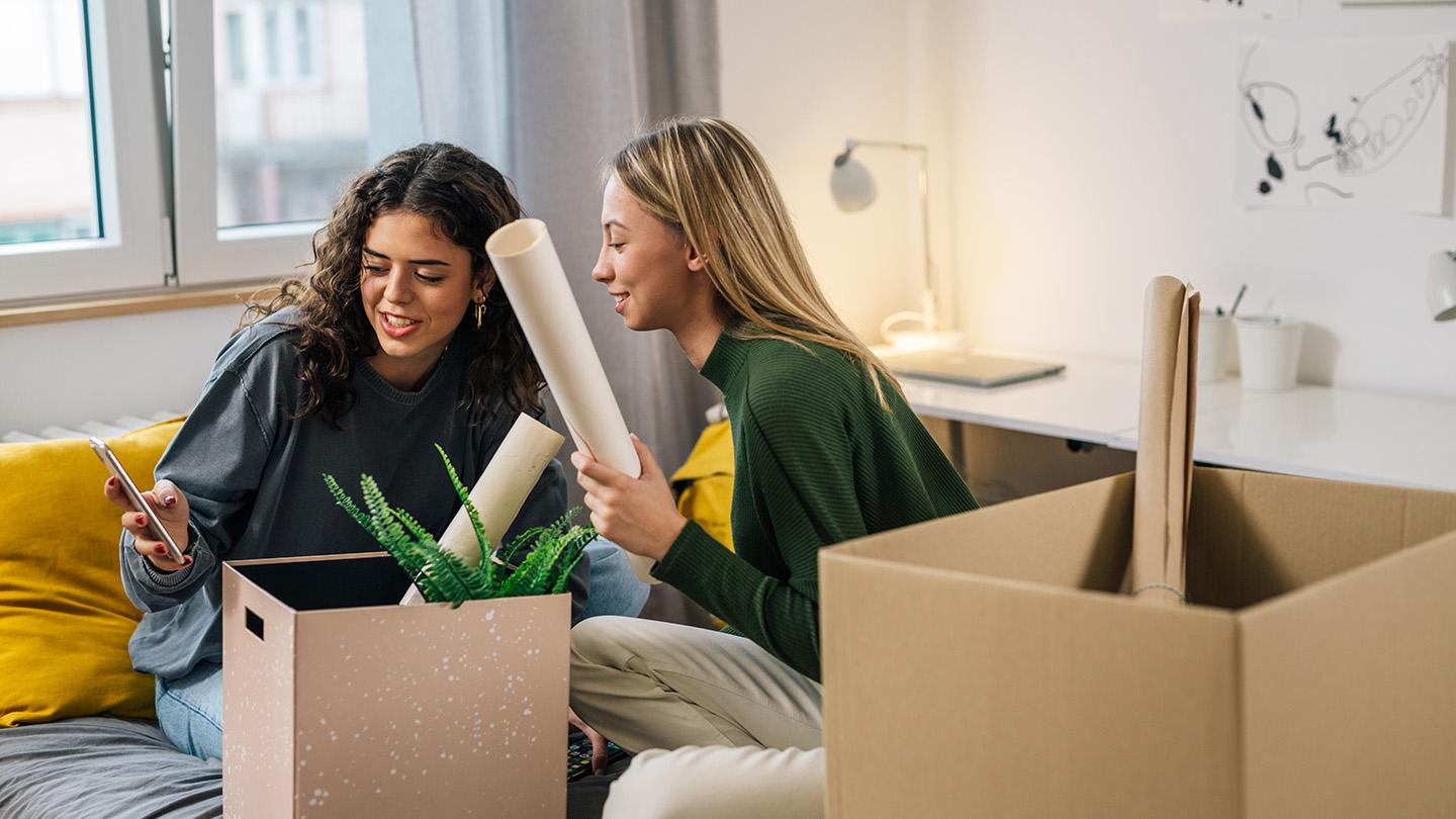 Decorating Your College Dorm Room Without Breaking the Bank